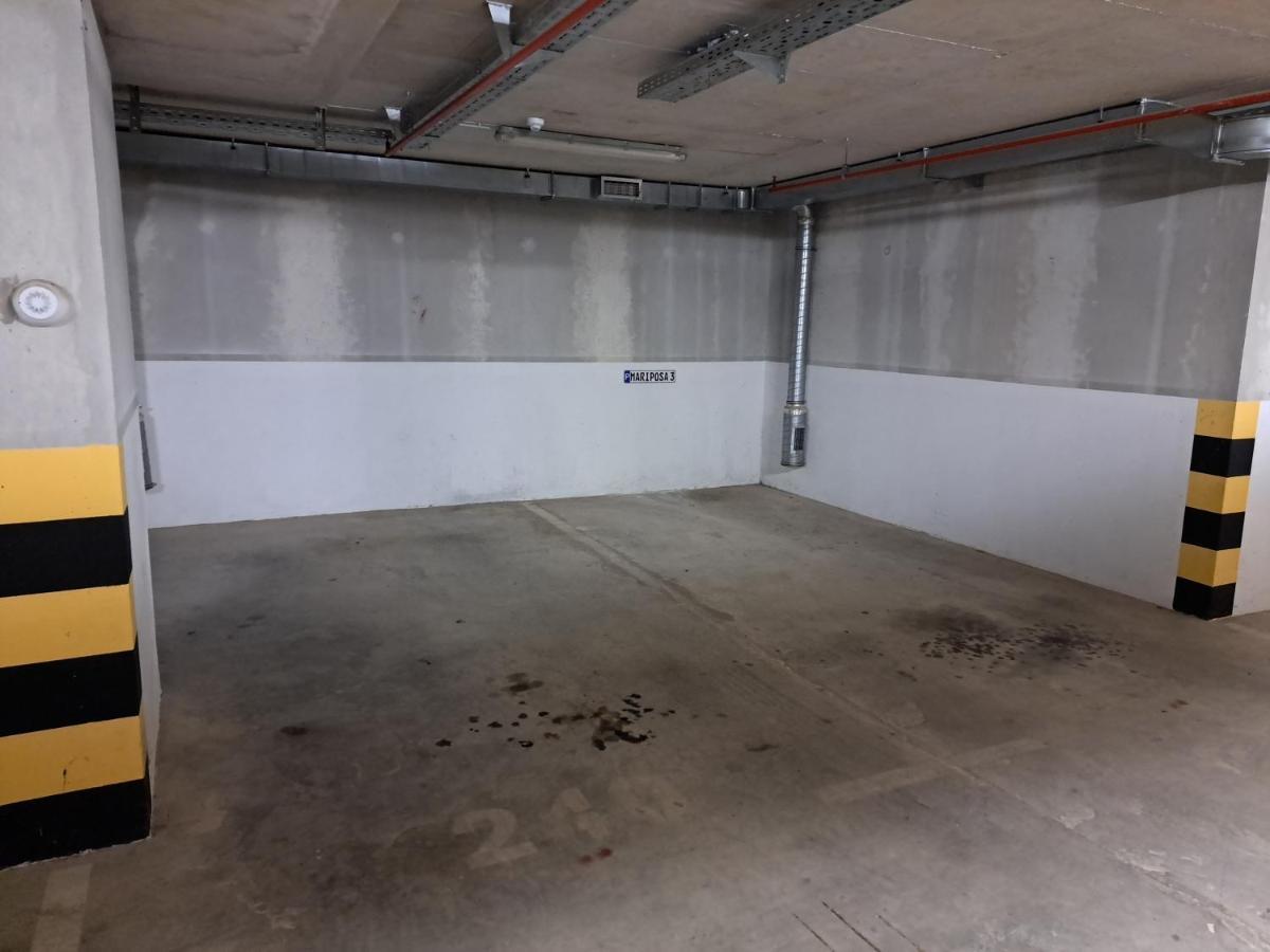 Mariposa: Balcony With Parking Near Split's Largest Mall Apartment *